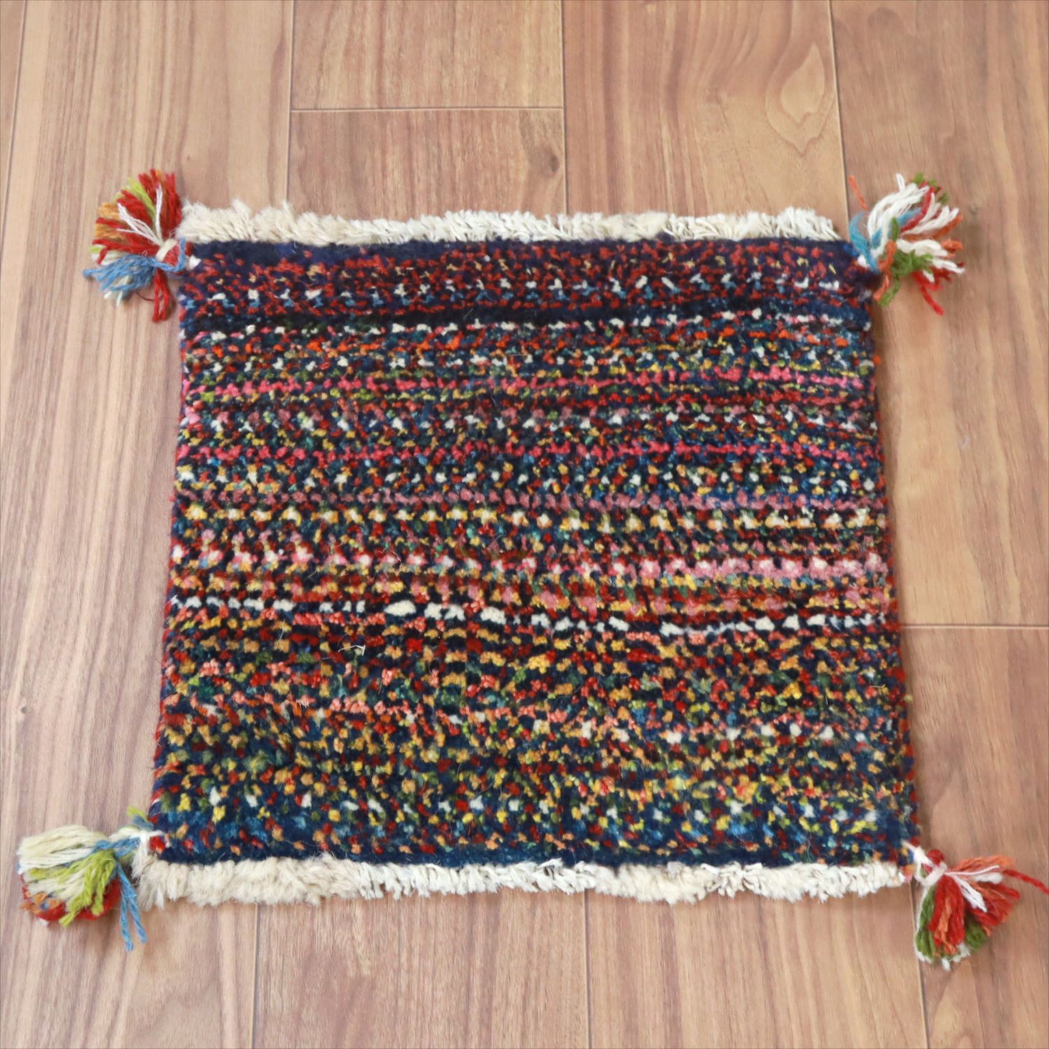 ギャッベ イラン産手織り 座布団サイズ 34x36cm