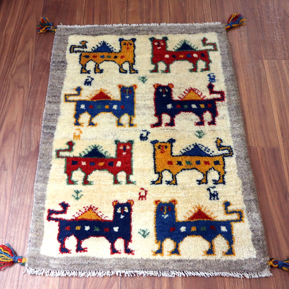 【15%OFF】ギャッベ イラン産手織り 86×62cm 玄関マット ナチュラルアイボリー カラフルなライオン
