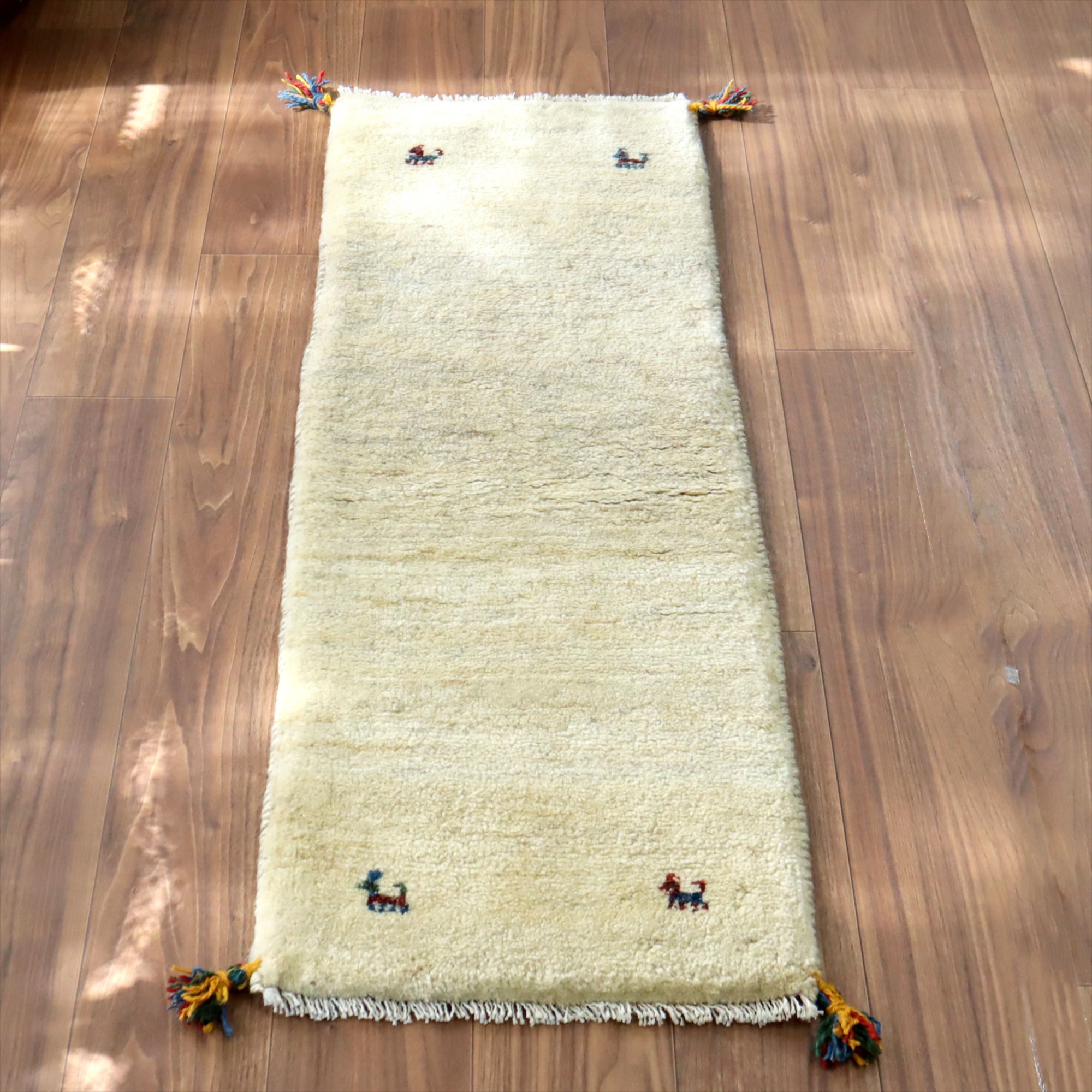 ギャッベ イラン 手織り　ミニランナー 123x44cm ナチュラルアイボリー　羊毛 シンプル　無地