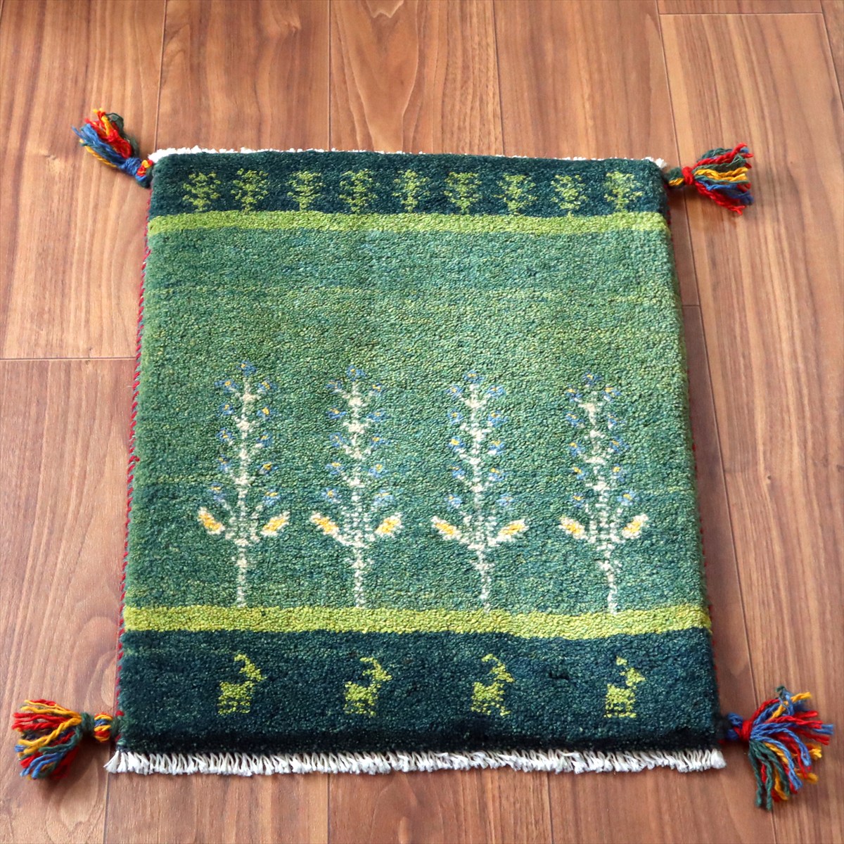 ギャッベ ミニギャベ イラン手織り 55×44cm グリーン 生命の樹と動物