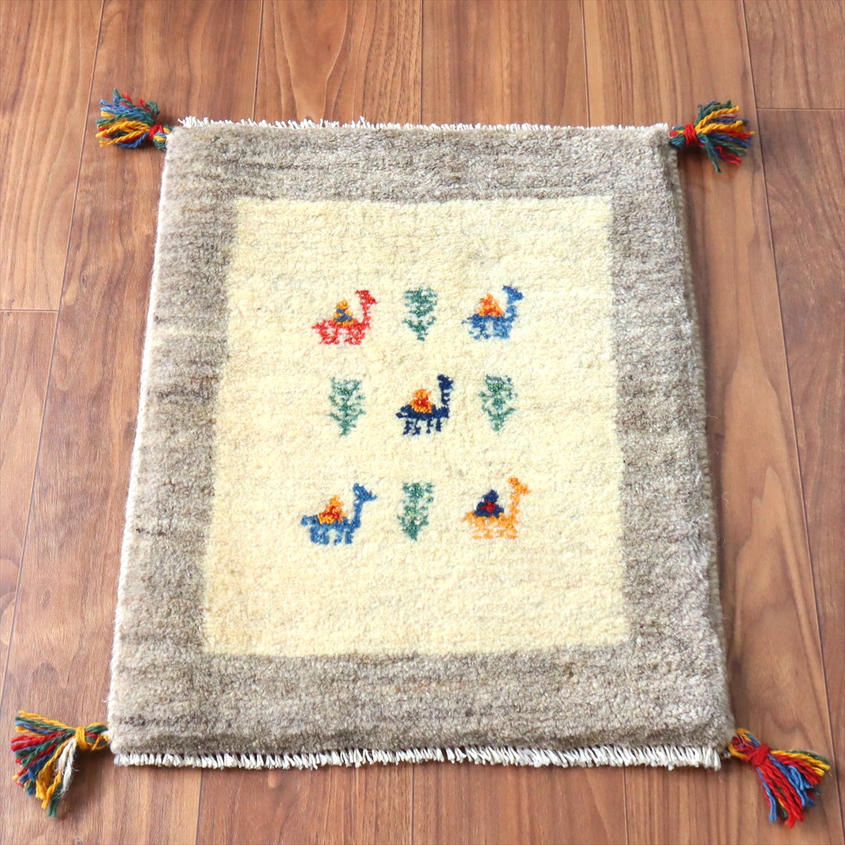 ギャッベ ミニギャベ イラン手織り 58×46cm ナチュラルアイボリー ラクダと生命の樹