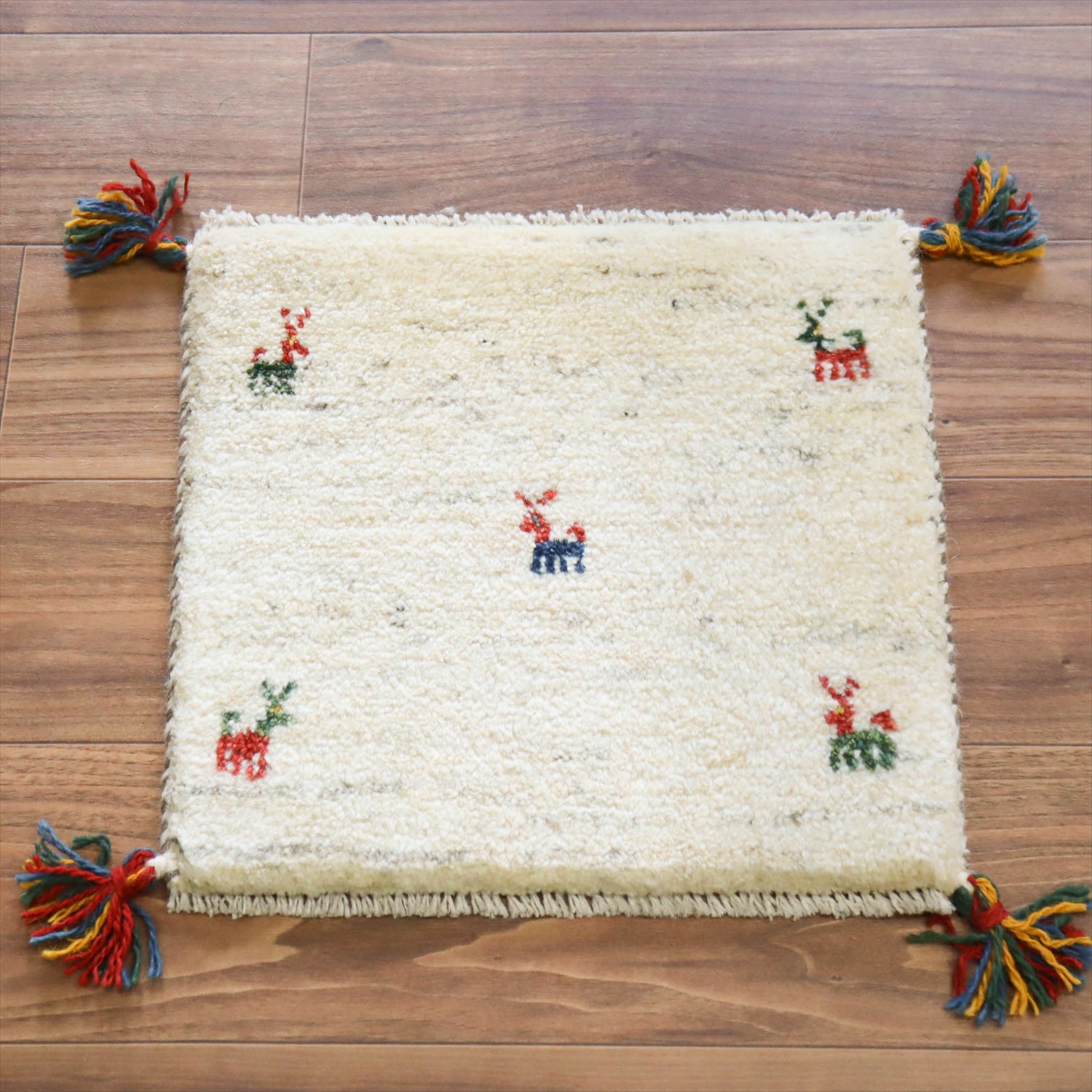 ギャッベ イラン産手織り 座布団サイズ 39x40cm ナチュラルアイボリー　無地　シンプル