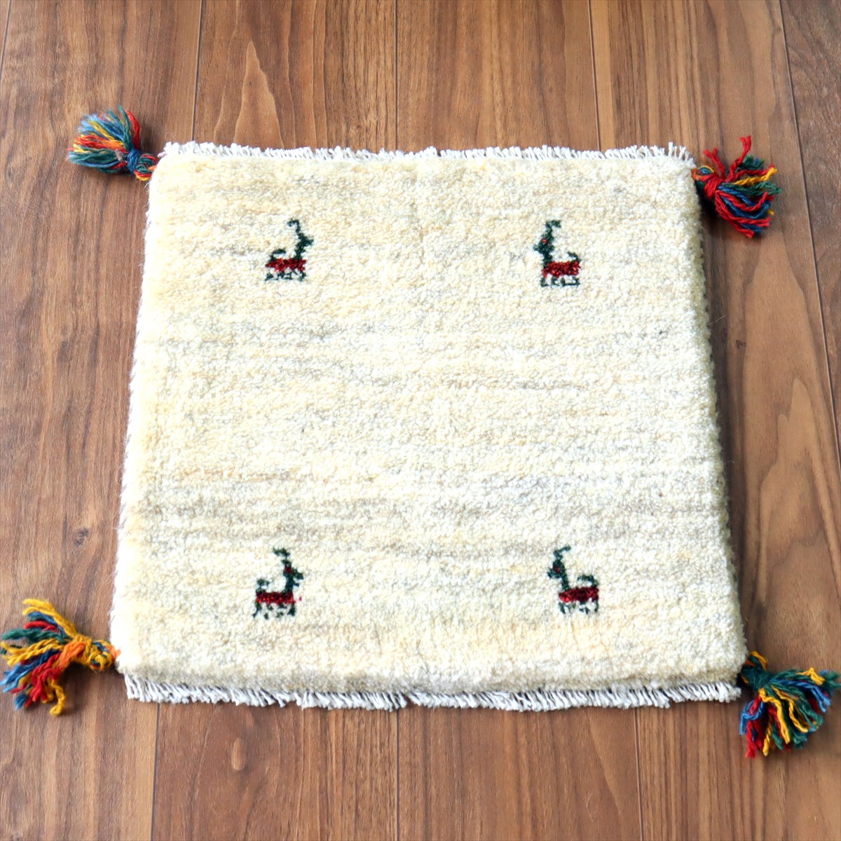 ギャッベ イラン産手織り 座布団サイズ 39×40cm ナチュラルアイボリー 動物モチーフ