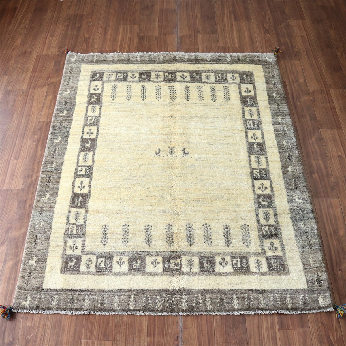 ギャッベ Gabbeh ナチュラルアイボリー 197×160cm イラン産 生命の樹と動物