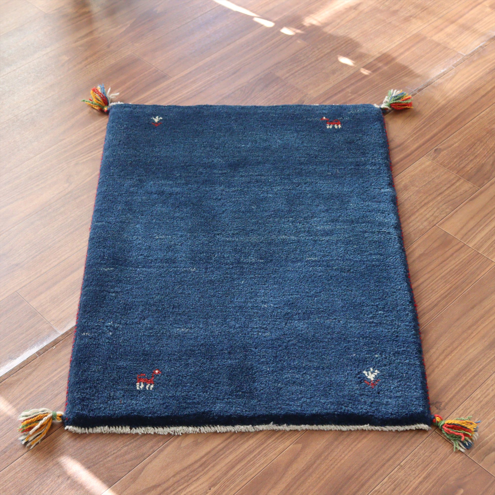 ギャッベ イラン産手織りラグ 88x65cm シンプルモチーフ ブルー