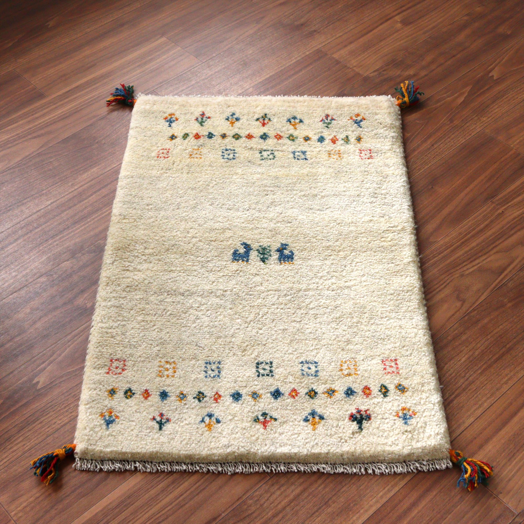 ギャッベ イラン産手織りラグ 92x60cm 動物と植物 アイボリー