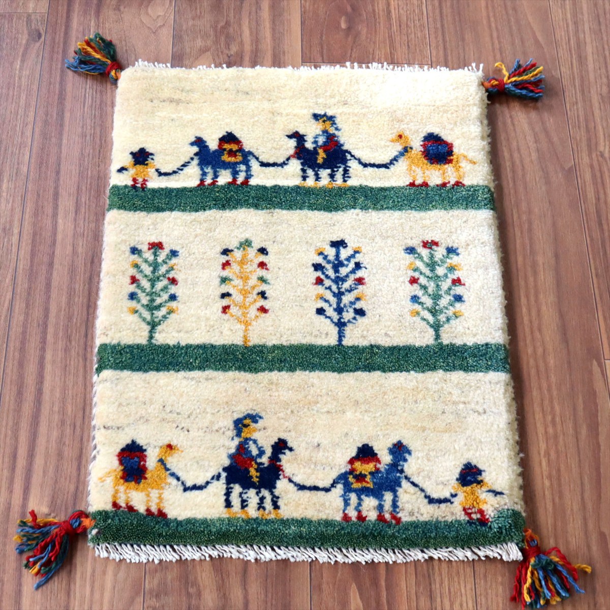 ギャッベ ミニギャベ イラン産 58×42cm ナチュラルアイボリー ラクダのキャラバン