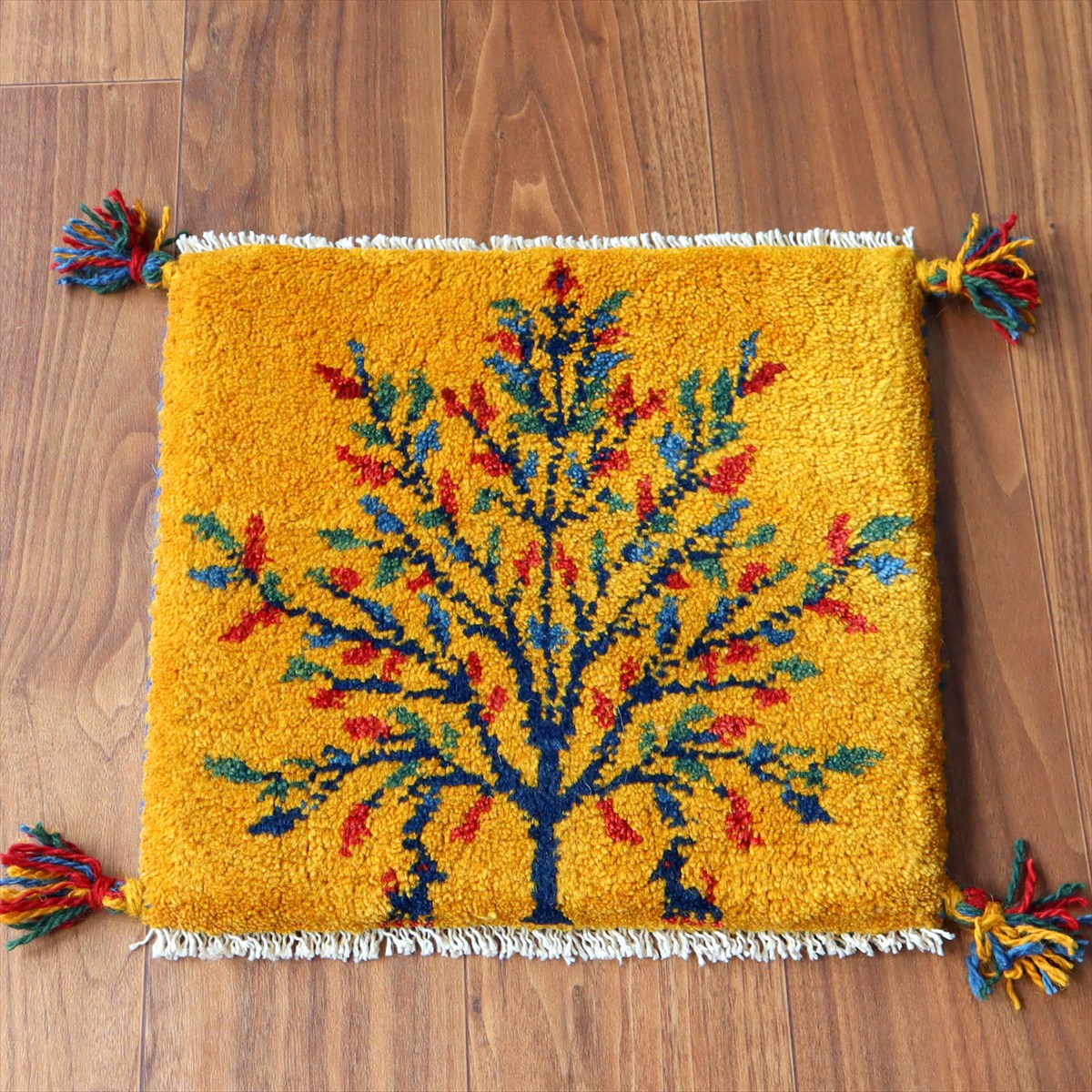 ギャッベ イラン産手織り 座布団サイズ 38×40cm イエローオレンジ 動物と生命の樹