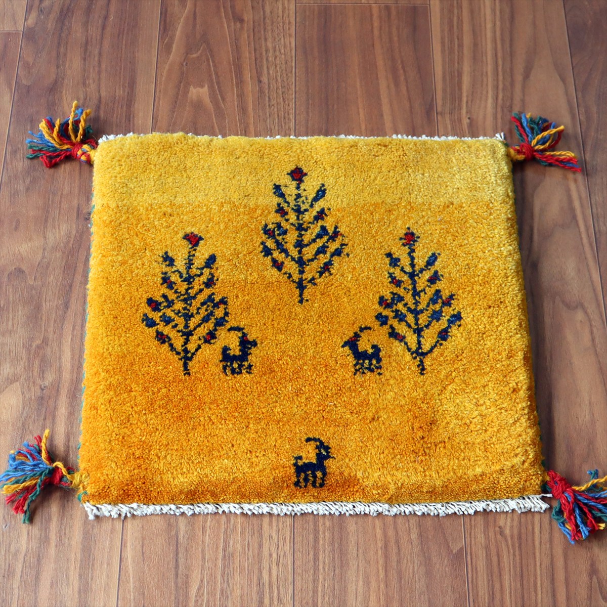 ギャッベ イラン産手織り 座布団サイズ 41×43cm イエローオレンジ 動物と生命の樹