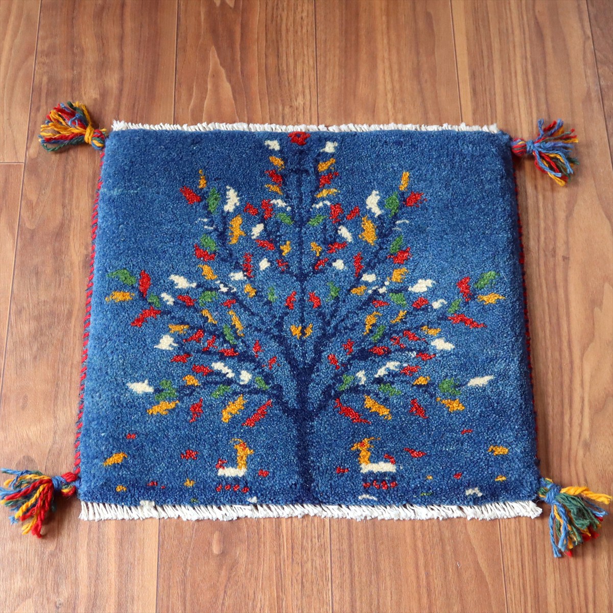 ギャッベ イラン産手織り 座布団サイズ 40×43cm ブルー 動物とカラフルな生命の樹