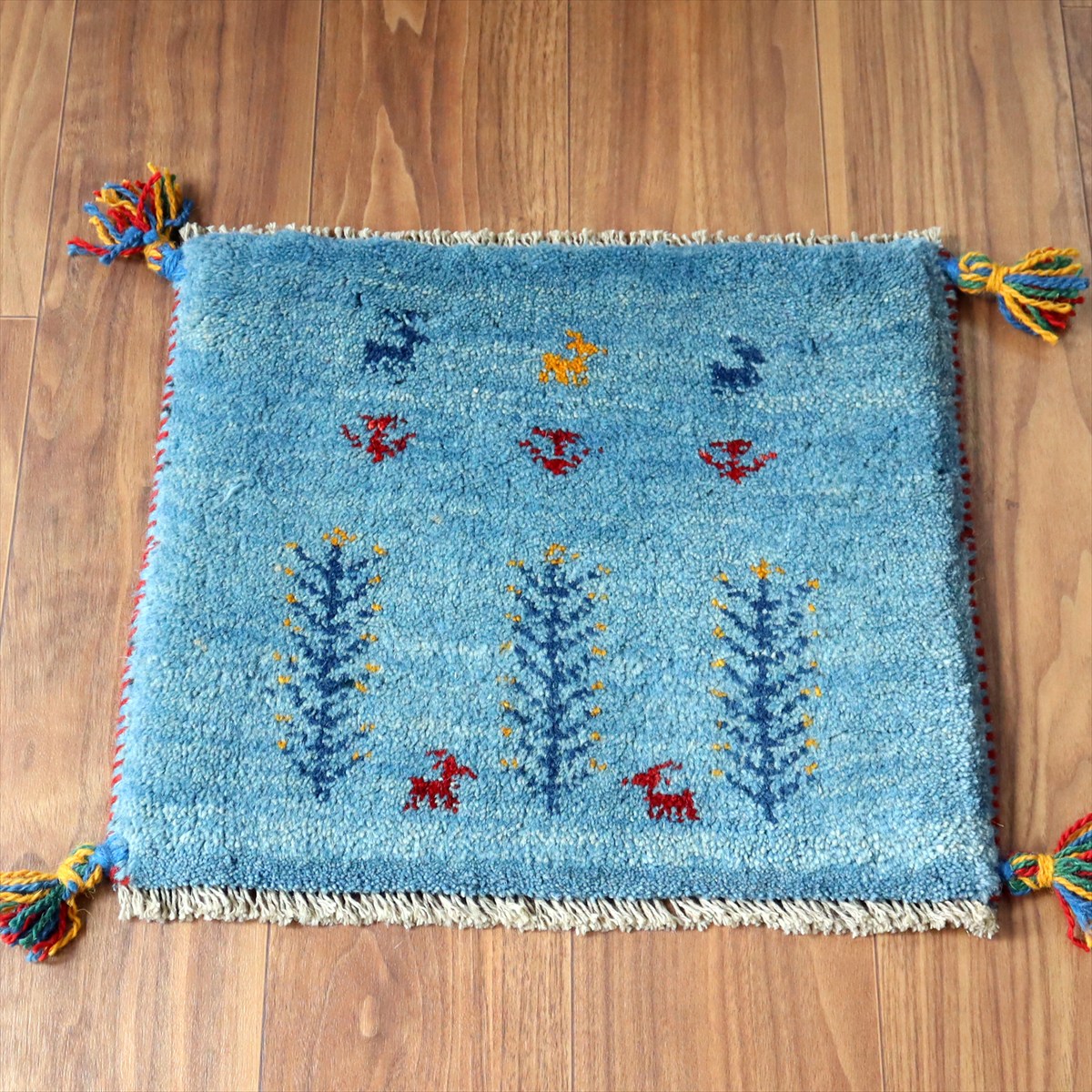 ギャッベ イラン産手織り 座布団サイズ 39×45cm アクアブルー 動物と連なる生命の樹