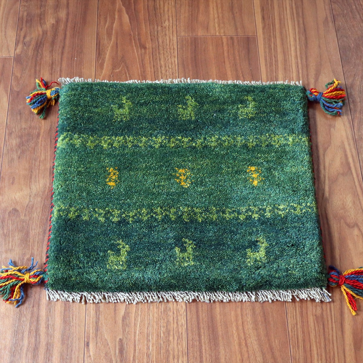 ギャッベ イラン産手織り 座布団サイズ 40×44cm グリーン 動物と生命の樹
