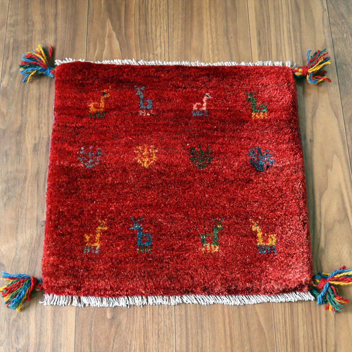 ギャッベ イラン産手織り 座布団サイズ 42×42cm レッド カラフルな生命の樹と動物