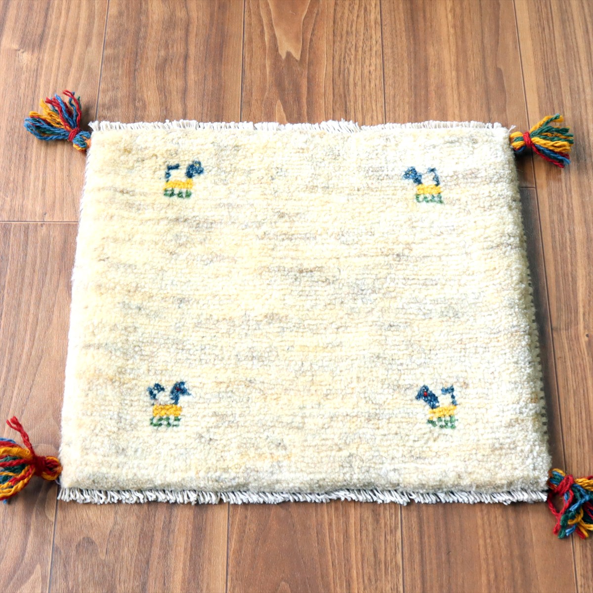 ギャッベ イラン産手織り 座布団サイズ 38×44cm ナチュラルアイボリー 動物モチーフ