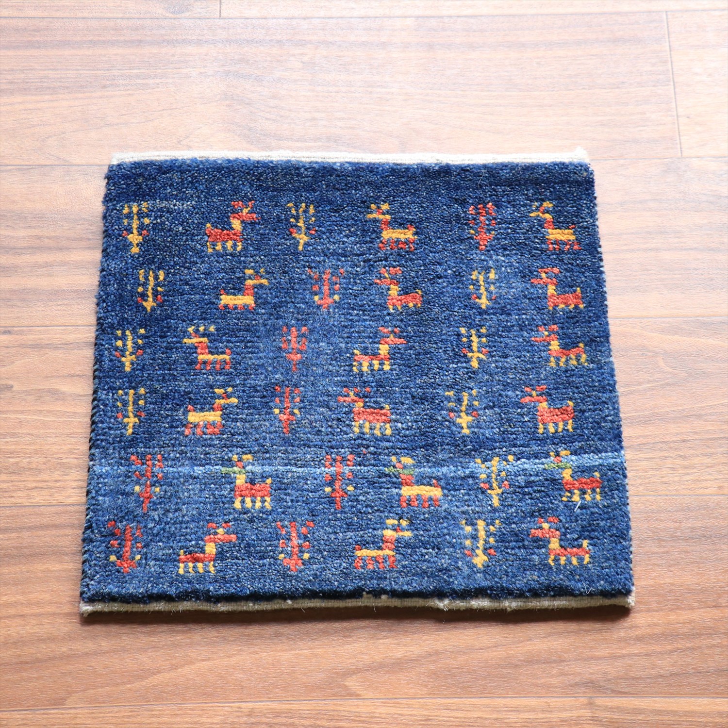 ギャッベ ノマド ミニギャッベ 40x41cm ネイビー　動物