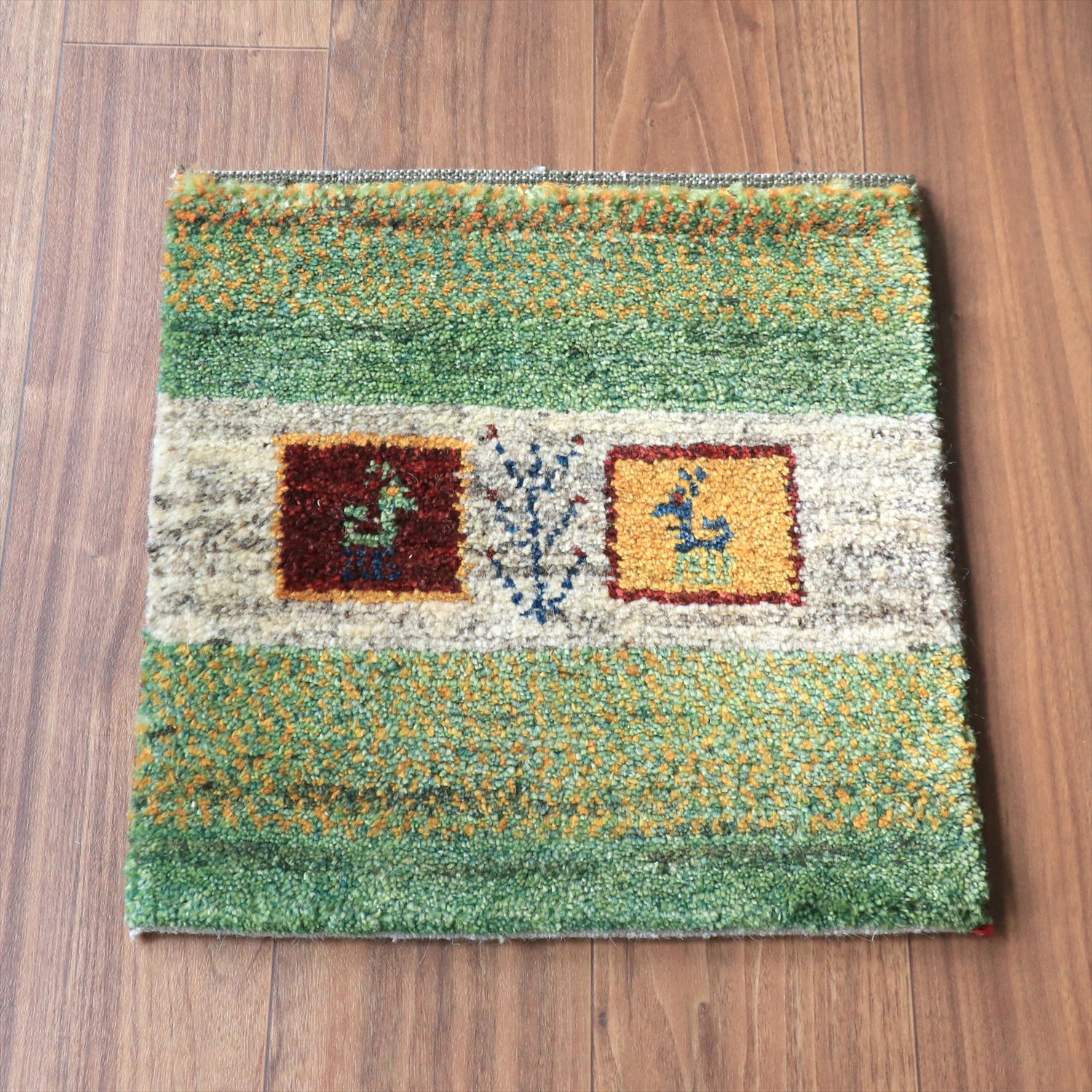 ギャッベ ノマド ミニギャッベ 43x42cm グリーン　動物モチーフ