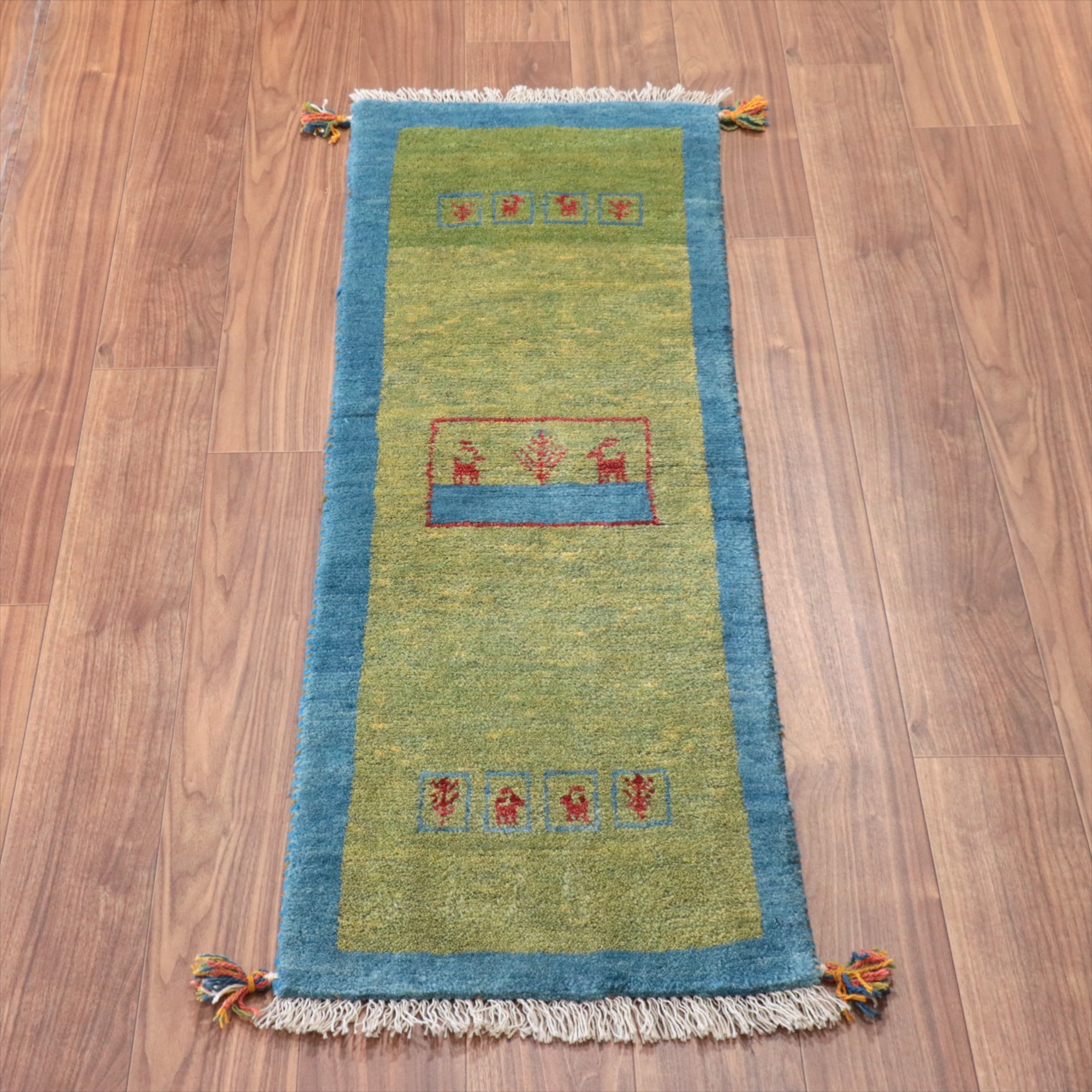 ギャッベ　プリミティブで素朴なデザイン/ 143x49cm グリーン　ランナー