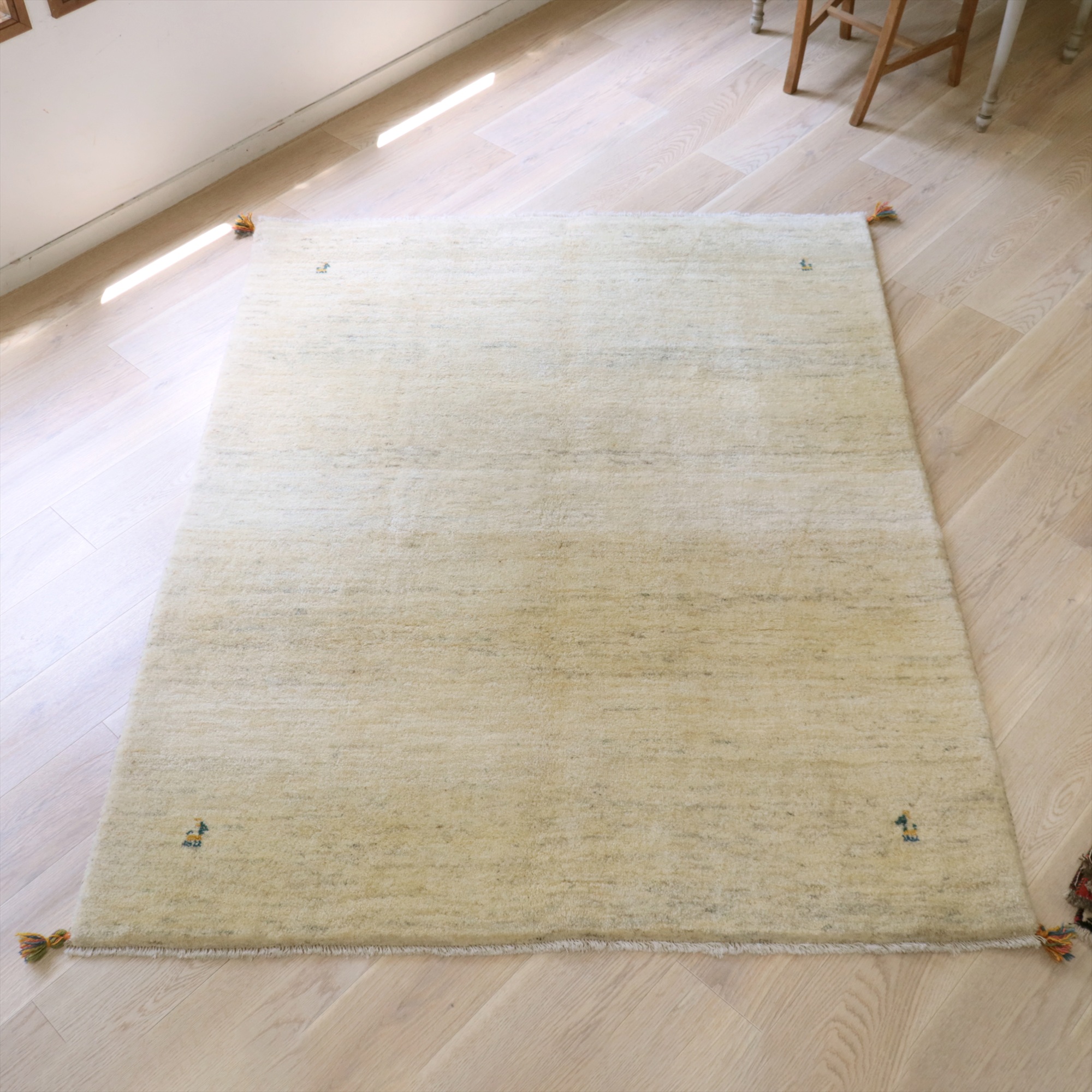 Gabbeh ギャッベ ナチュラルアイボリー 200x163cm シンプル　無地 イラン産 手織りギャッベ トライバルラグ