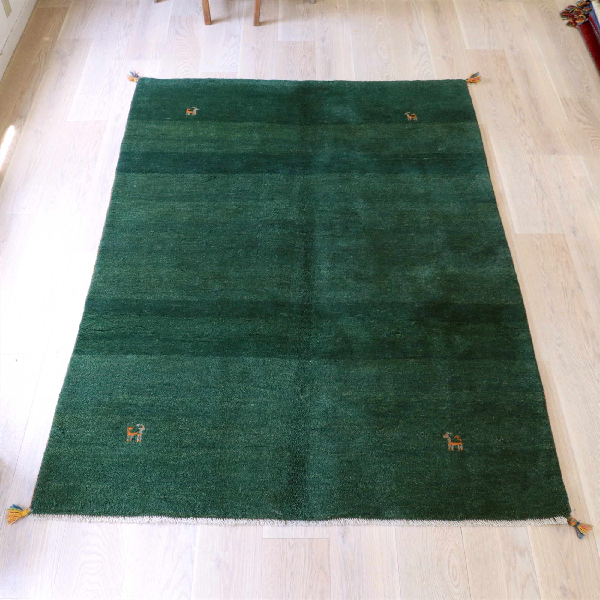 手織りギャッベ　グリーン イラン産　 205x153cm トライバルラグ　シンプル　無地