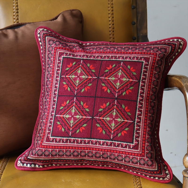 パレスチナ刺繍　クッションカバー36×35cm 細かなクロスステッチ 伝統工芸