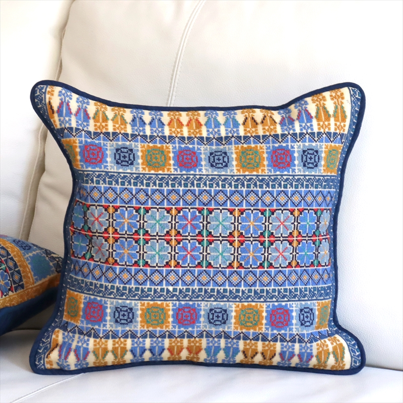 パレスチナ刺繍　クッションカバー36×33cm 細かなクロスステッチ 伝統工芸