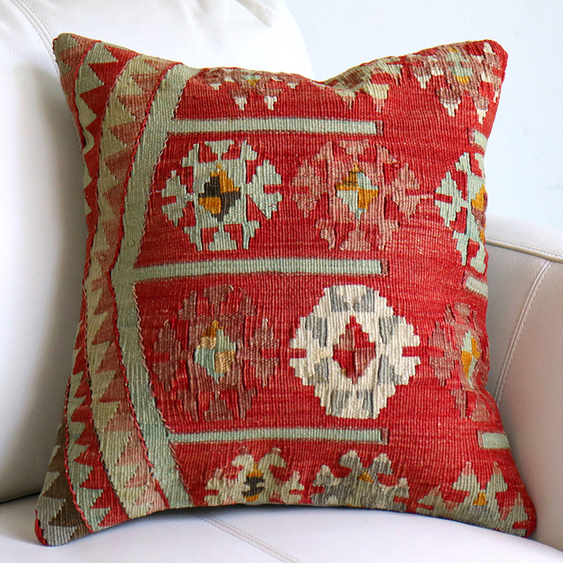 オールドキリム クッションカバー  40×36cm赤いサンドゥク Turkish Old Kilim Cushion