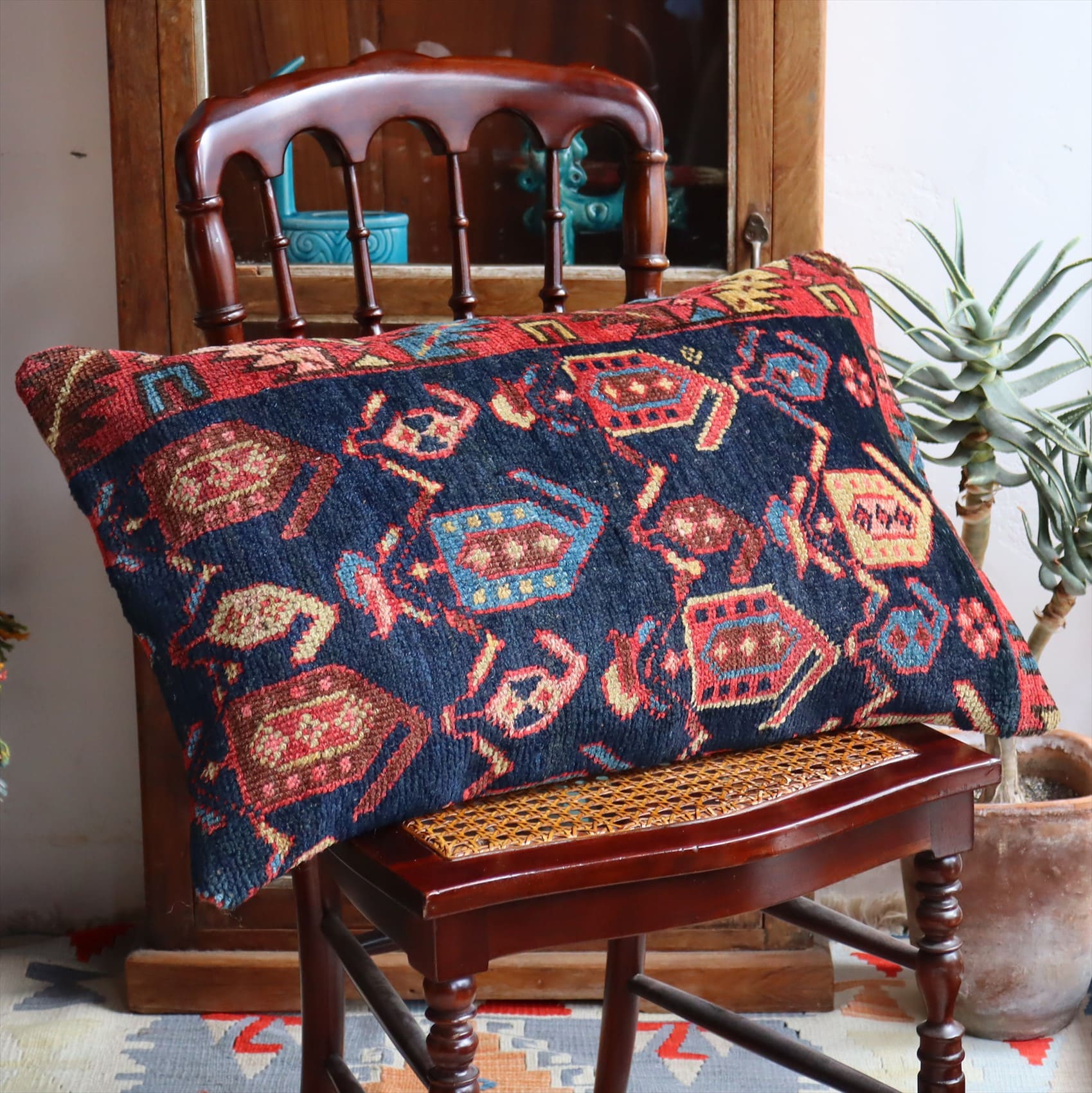 クッションカバー ヴィンテージ パイル織り 絨毯 ビッグピロー 横長 長方形 70×44cm シャーサバン ネイビー ペイズリー ボテ