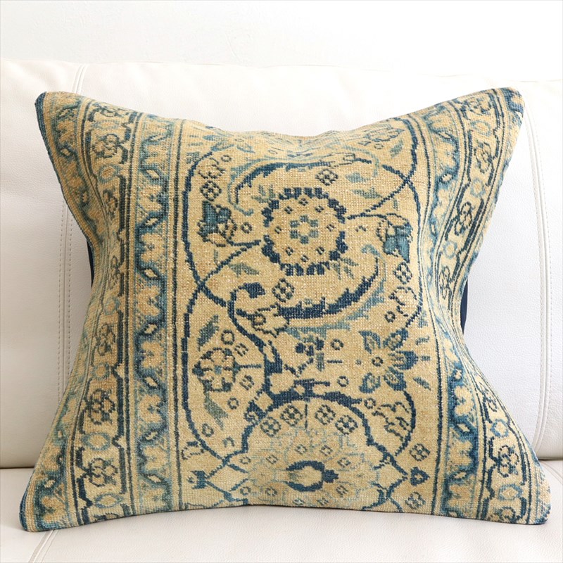 ヴィンテージ 絨毯クッション45×43cm ブリーチしたアンティーク加工 Old Carpet Cushion