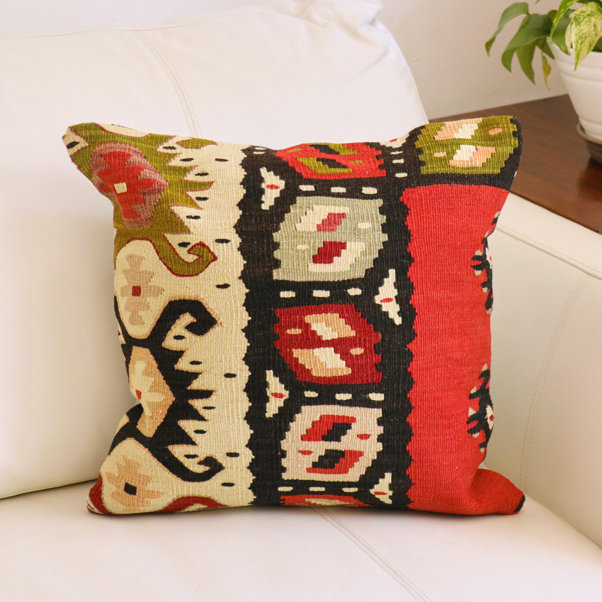オールドキリムクッションカバー　40cm角サイズ シャルキョイ Antique Kiilim Cushion