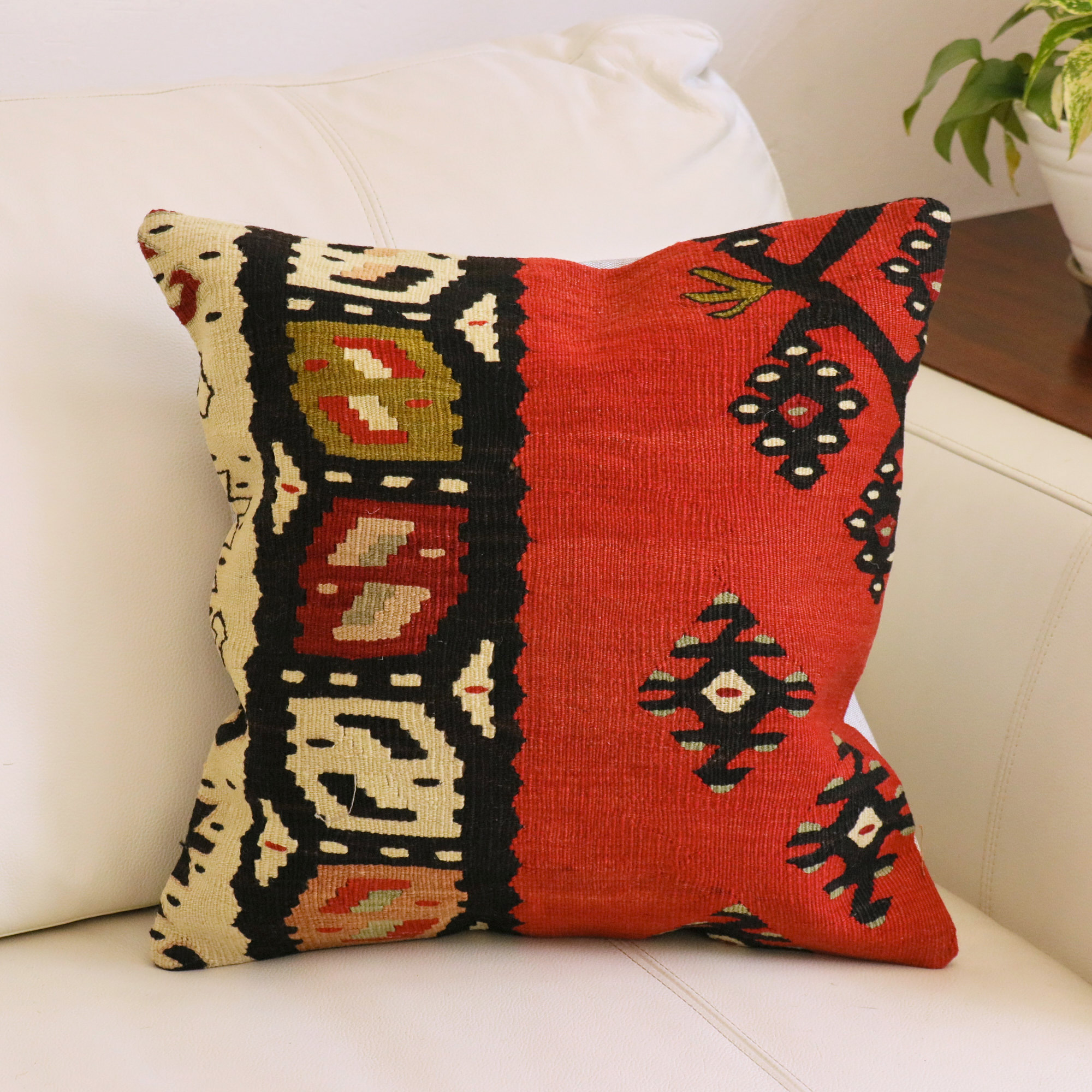 オールドキリムクッションカバー　40cm角サイズ シャルキョイ Antique Kiilim Cushion