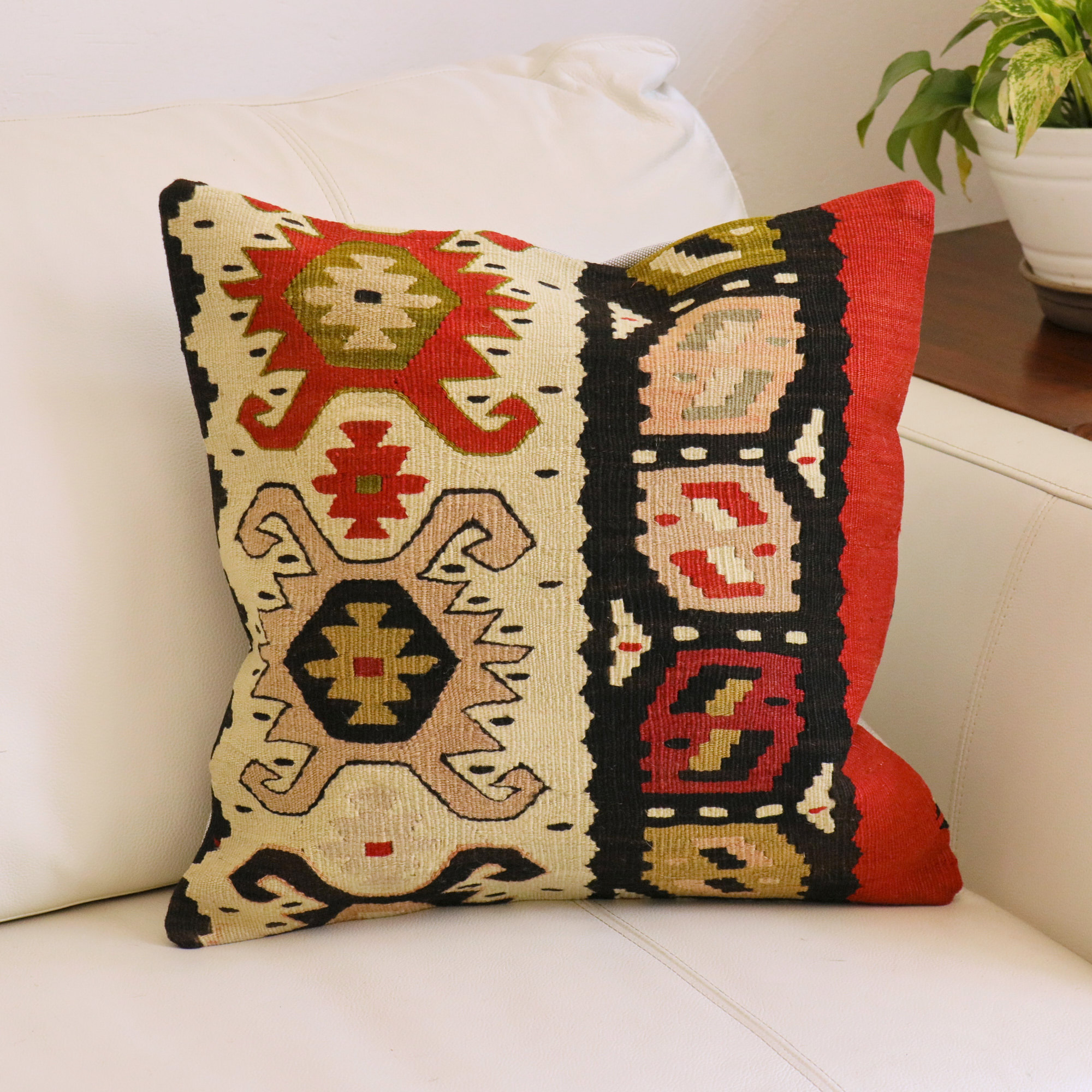 オールドキリムクッションカバー　40cm角サイズ シャルキョイ Antique Kiilim Cushion