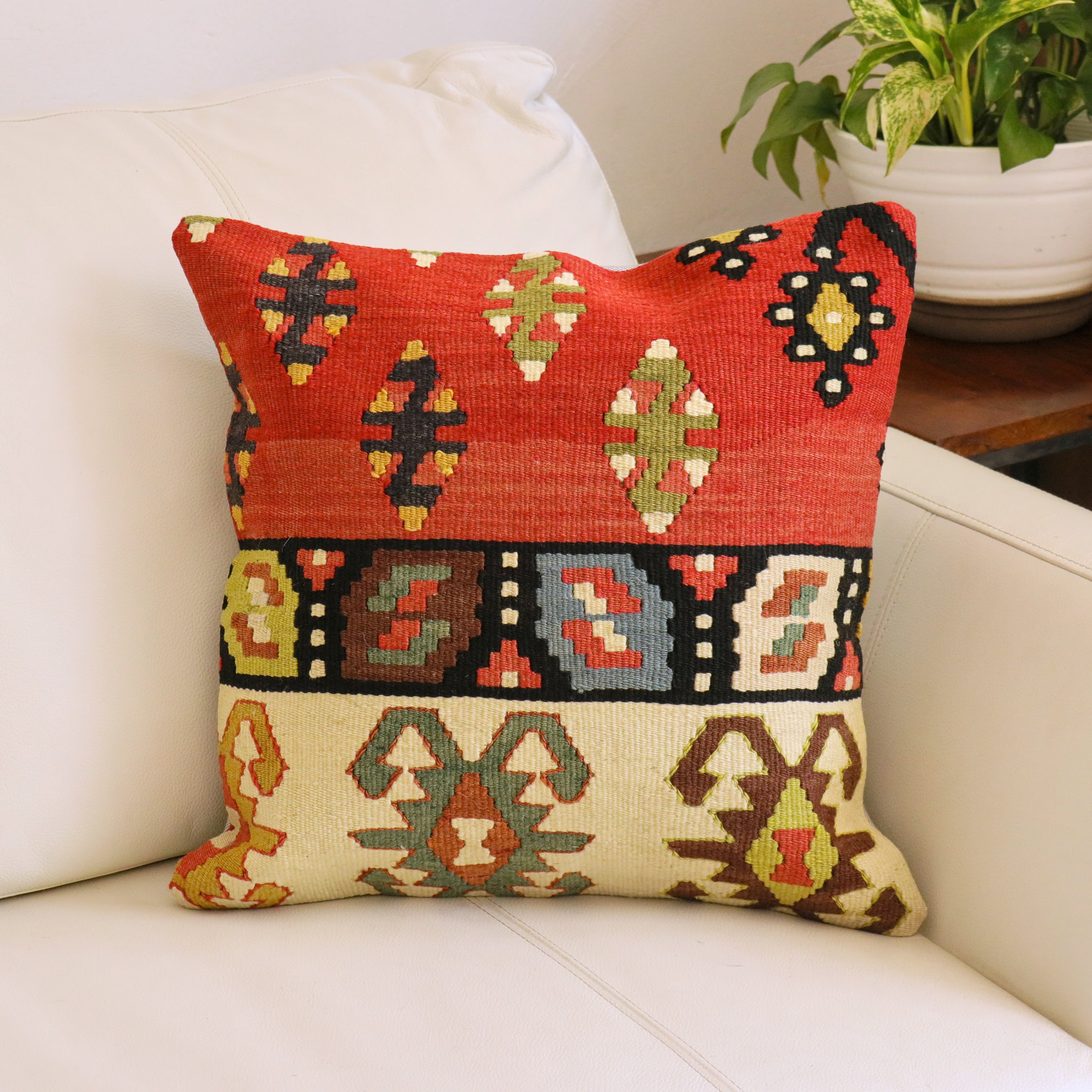オールドキリムクッションカバー　40cm角サイズ シャルキョイ Antique Kiilim Cushion