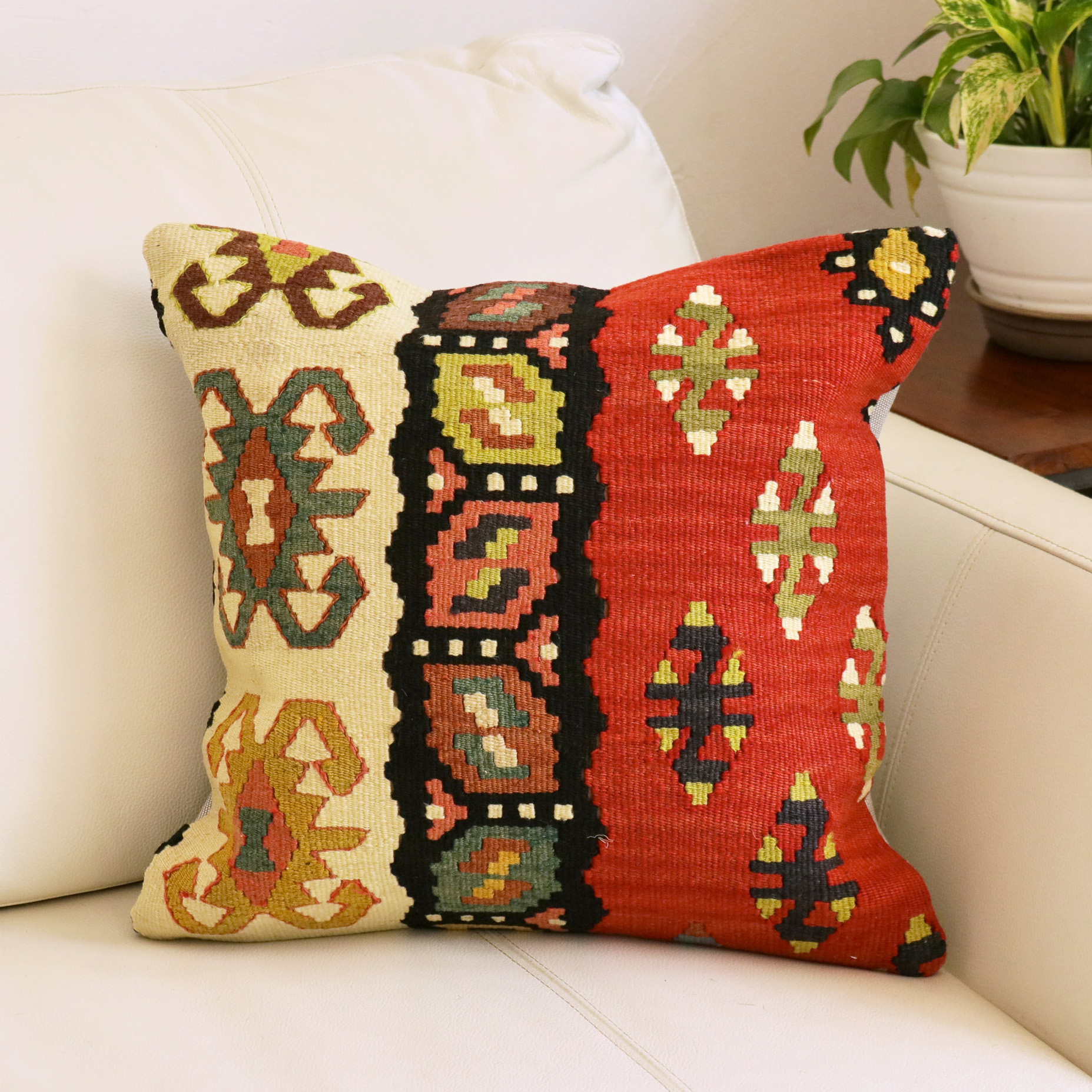 オールドキリムクッションカバー　40cm角サイズ シャルキョイ Antique Kiilim Cushion