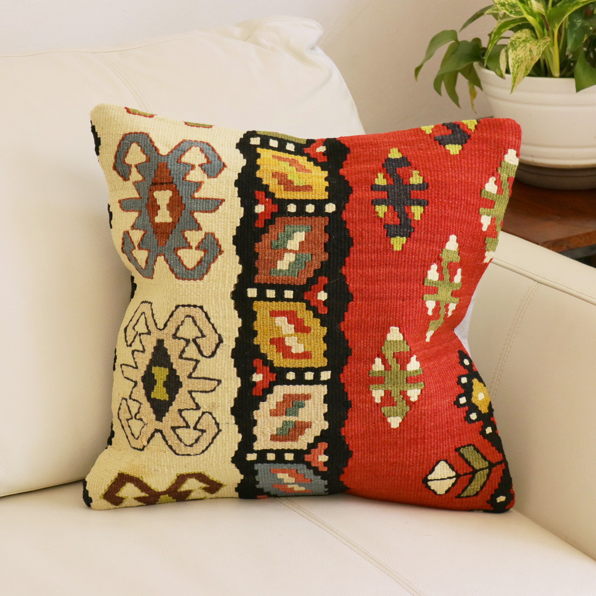 オールドキリムクッションカバー　40cm角サイズ シャルキョイ Antique Kiilim Cushion