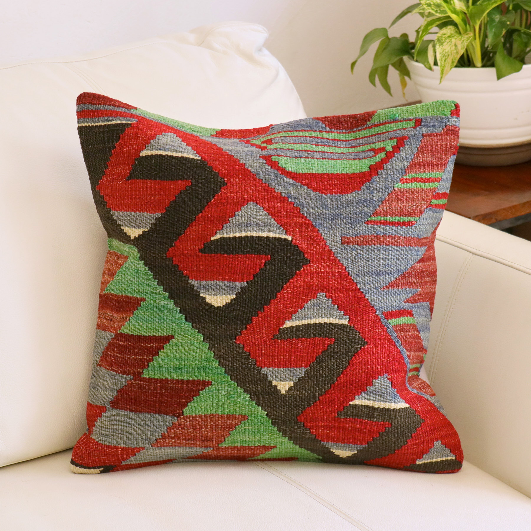 オールドキリムクッションカバー　40cm角サイズ エシュメ  Old Kilim Cushion