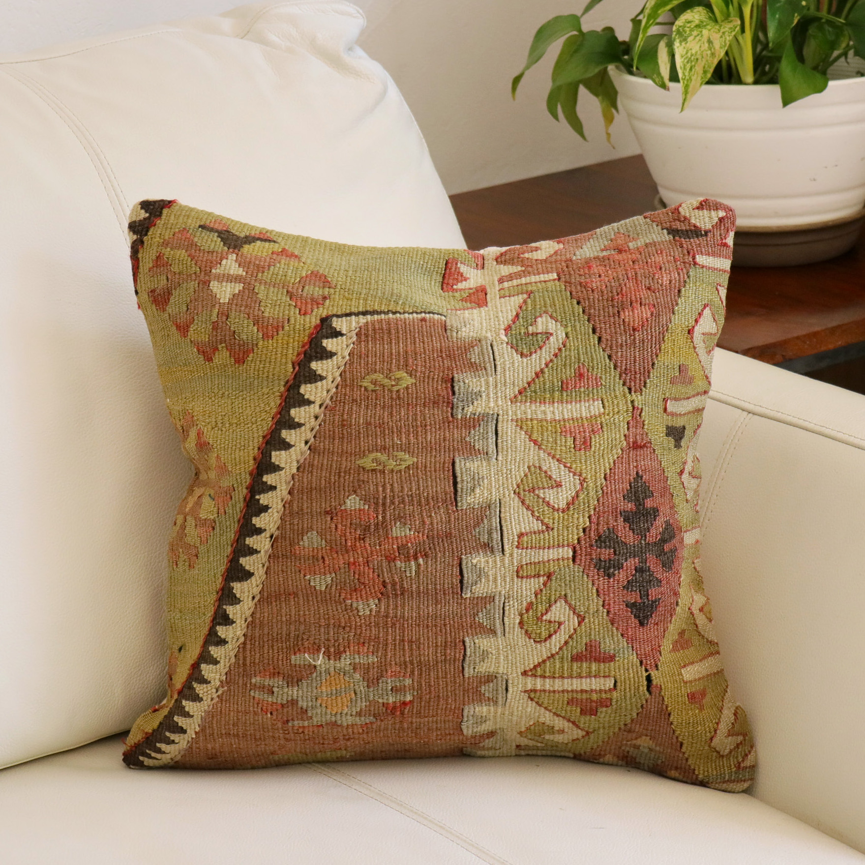 オールドキリムクッションカバー　35cm角サイズ シワス Old Kiilim Cushion