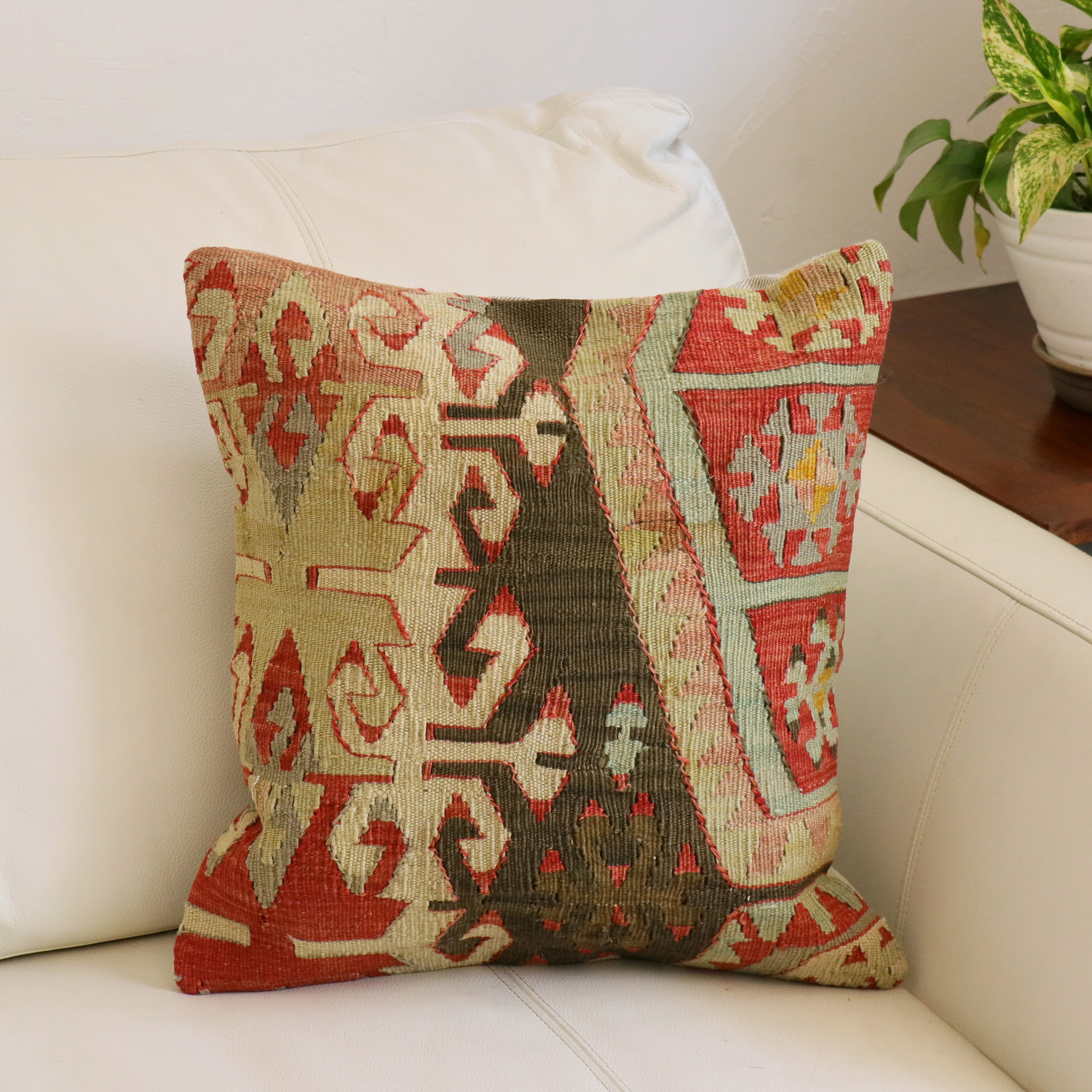 オールドキリムクッションカバー　40cm角サイズ シワス Old Kiilim Cushion