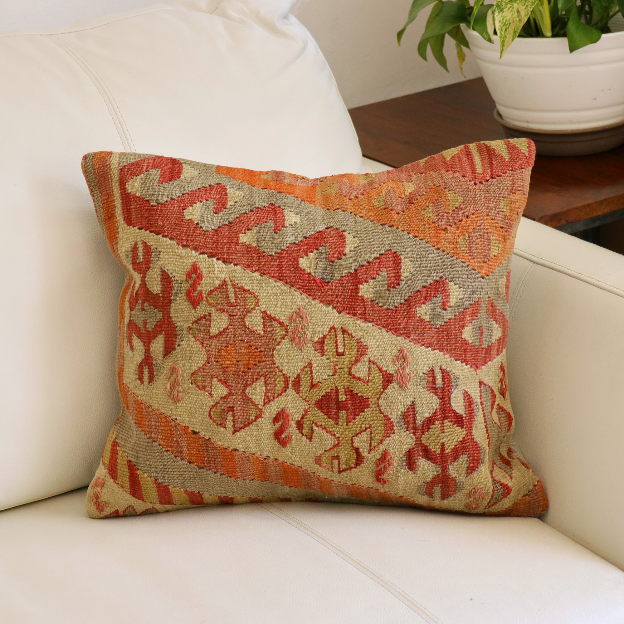 オールドキリムクッションカバー　40cm角サイズ シワス Old Kiilim Cushion