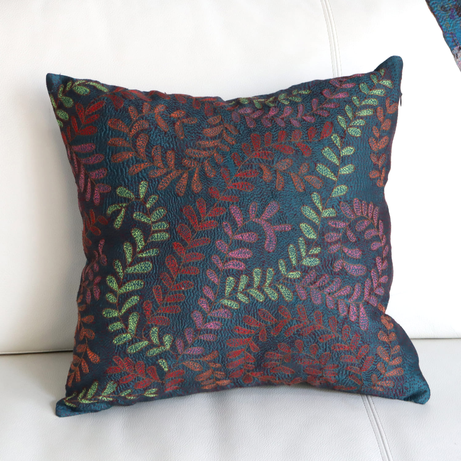 カンタ刺繍　シルク　クッションカバー39×38cm ブルーグリーン　藤の花