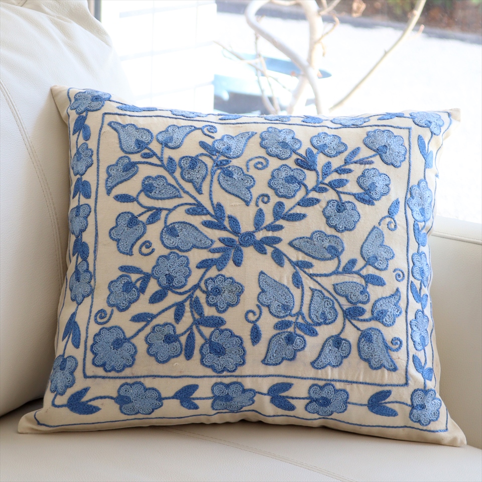 スザンニ クッションカバー/ウズベキスタン シルクの手刺繍 45×40cm ブルーの花模様