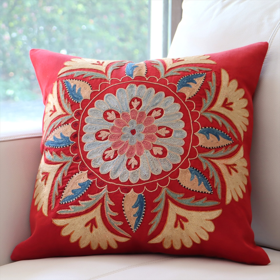 スザンニクッションカバー/Suzani ウズベキスタン41×40cm シルクの手刺繍　レッド　大輪の花