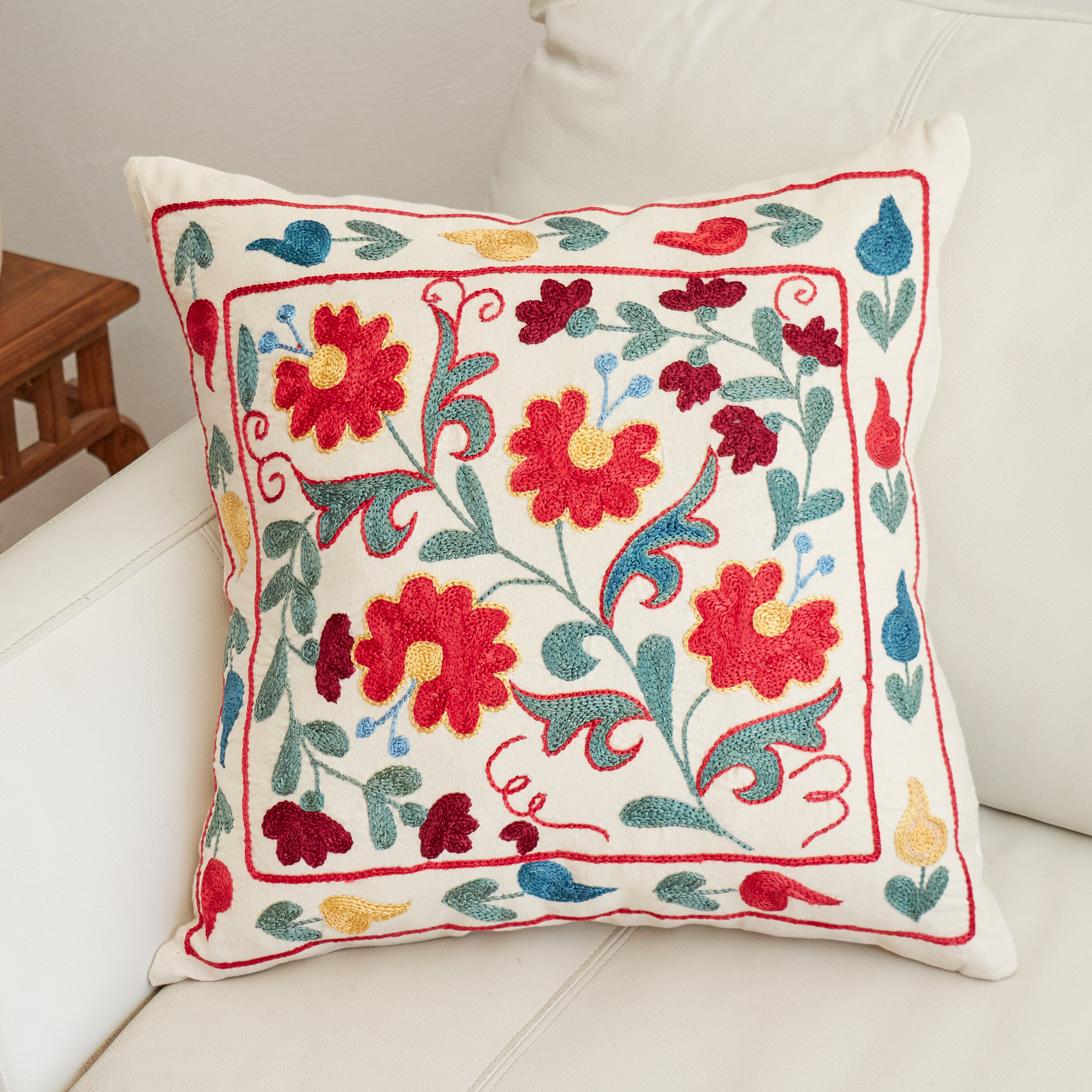 スザンニ刺繍 クッションカバー47×47cm ウズベキスタン　Suzani スザニ