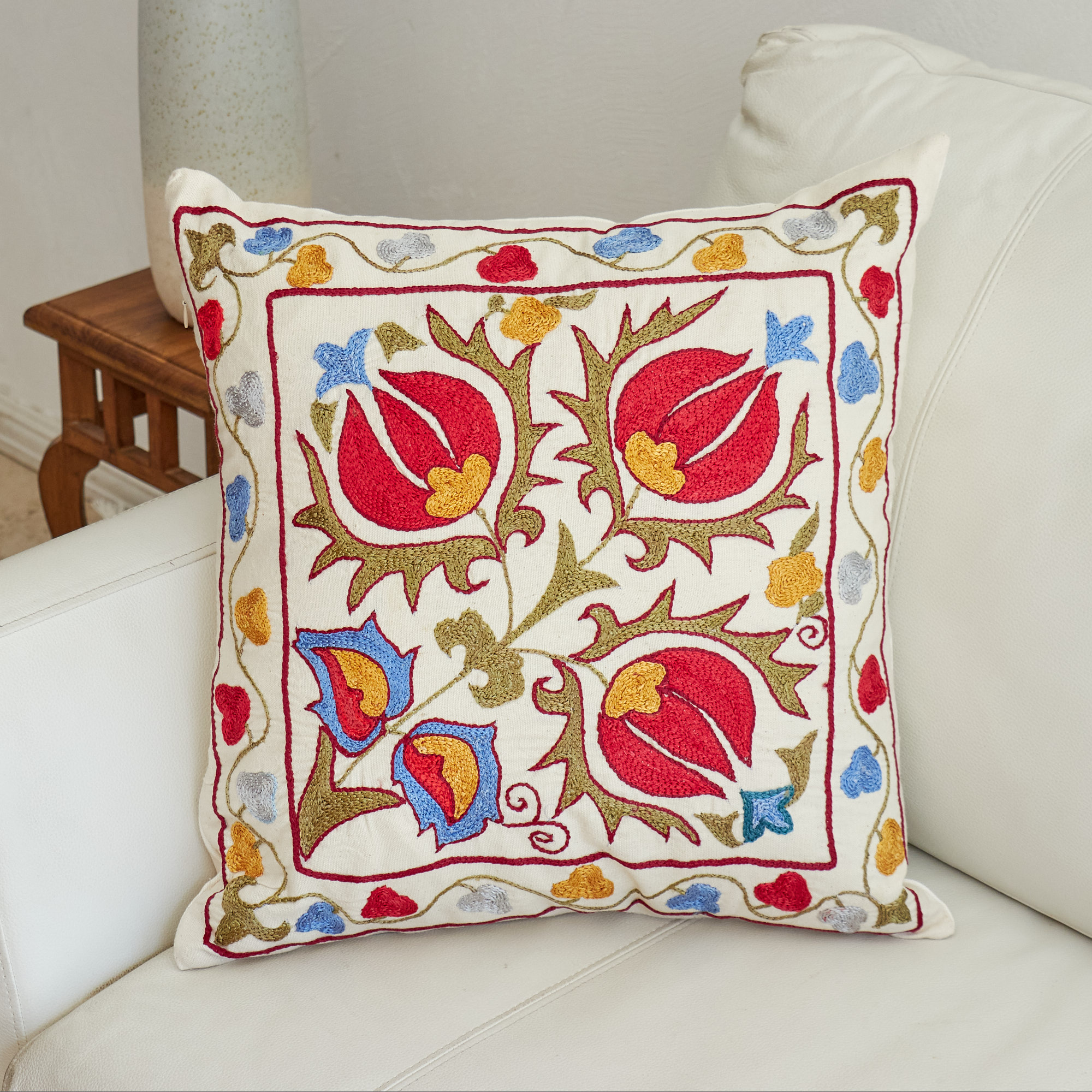 スザンニ刺繍 クッションカバー47×45cm ウズベキスタン　Suzani スザニ