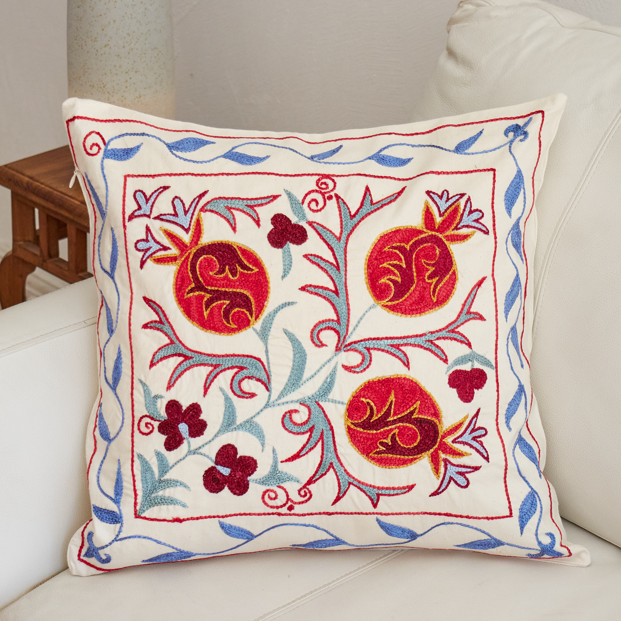 スザンニ刺繍 クッションカバー45×45cm ウズベキスタン　Suzani スザニ　ザクロの実