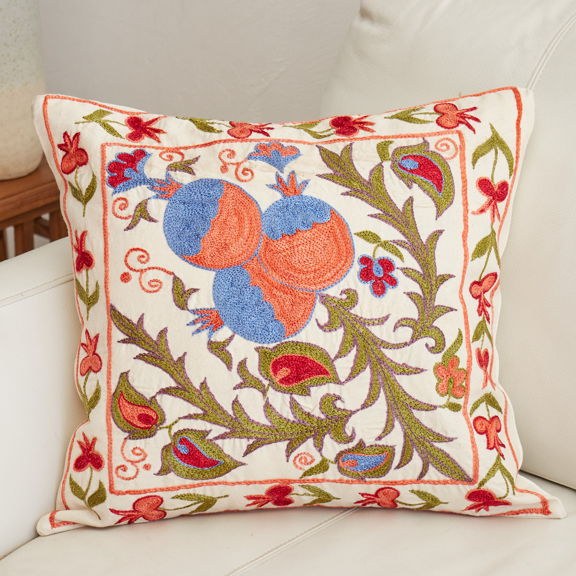 スザンニ刺繍 クッションカバー45×43cm ウズベキスタン　Suzani スザニ