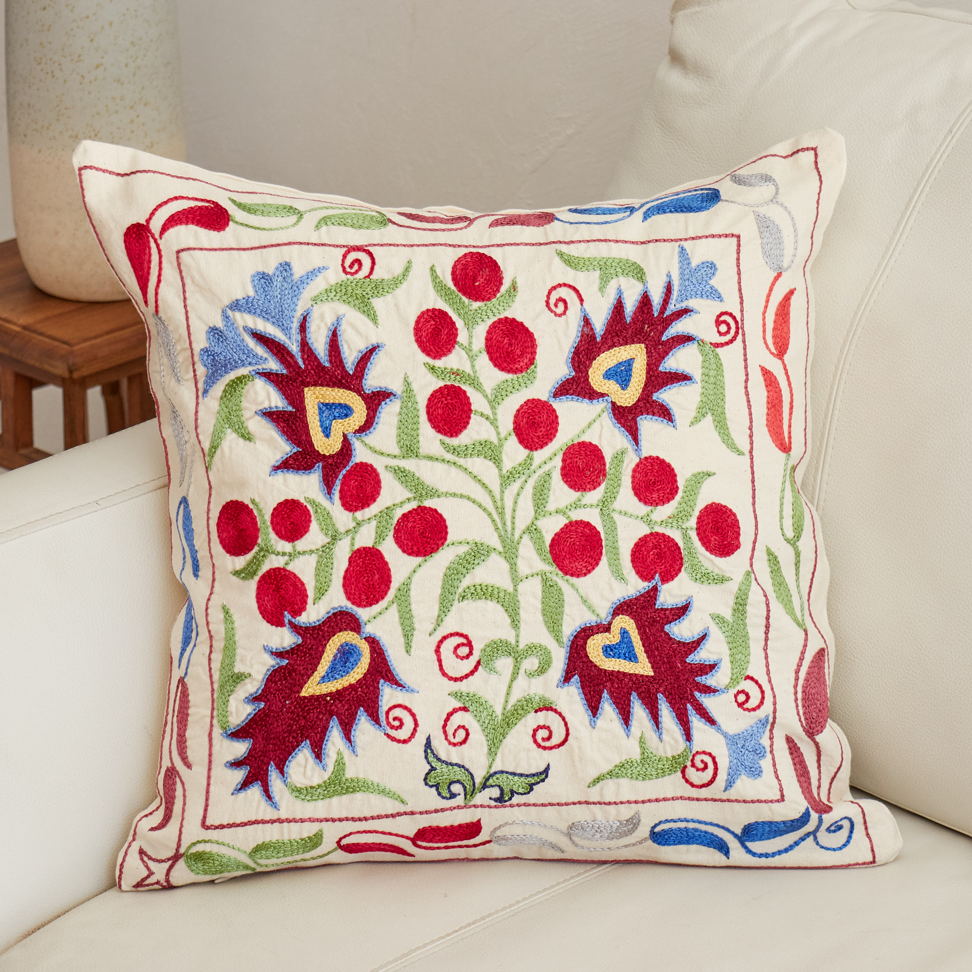 スザンニ刺繍 クッションカバー 手刺繍44×44cm ウズベキスタン　Suzani スザニ