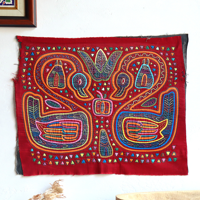 モラ MOLA アップリケ 刺繍 民族布 飾り布 40×33cm SWAN 白鳥