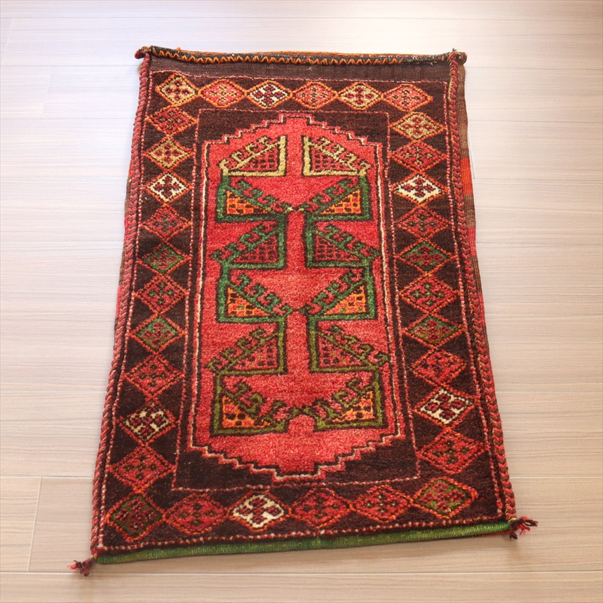 ヤストゥク（クッション）として織られた袋物じゅうたんトライバルラグ、トルコ・シワス