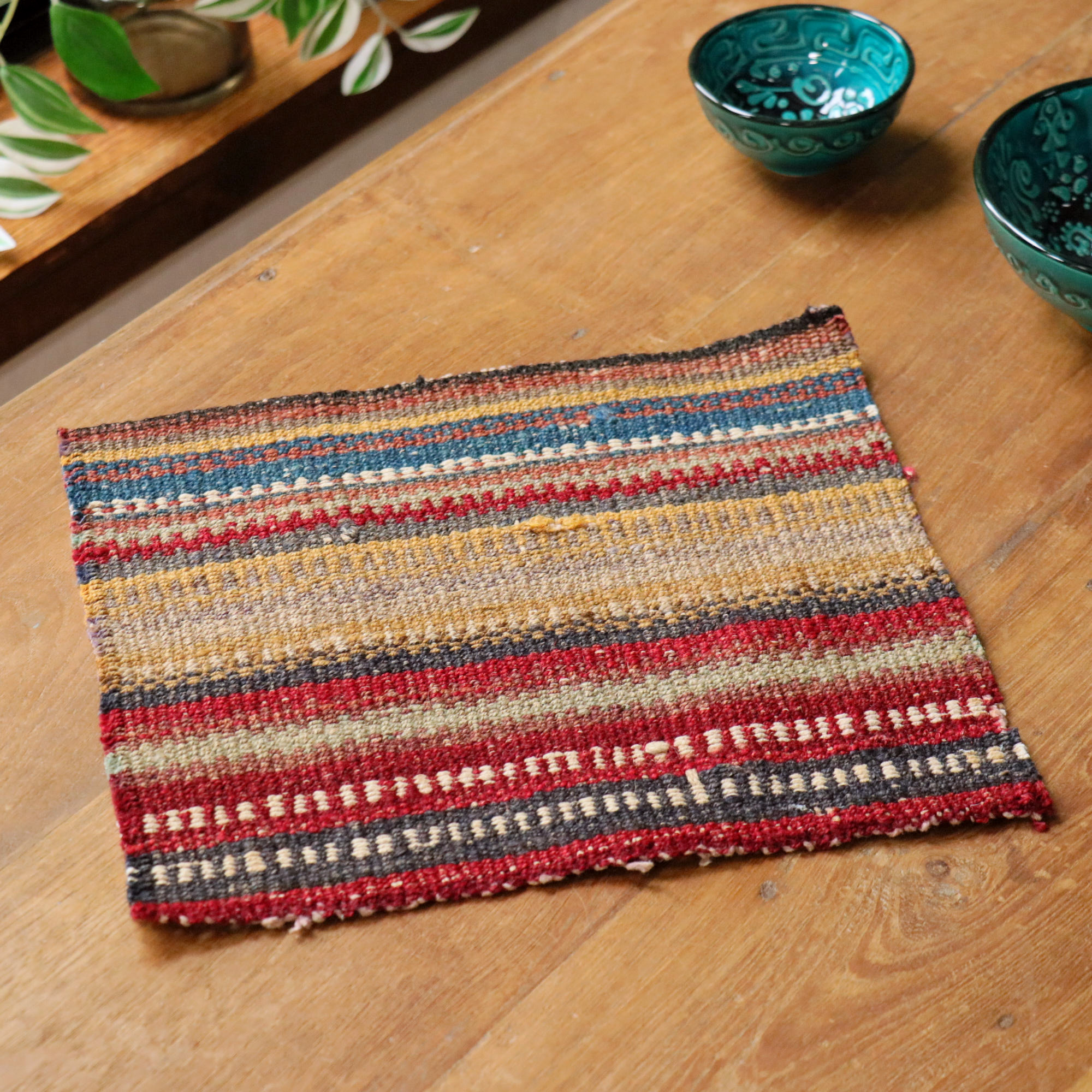 イランの古いテント布・ガジャリキリム26×23cm ジャジム カットピース