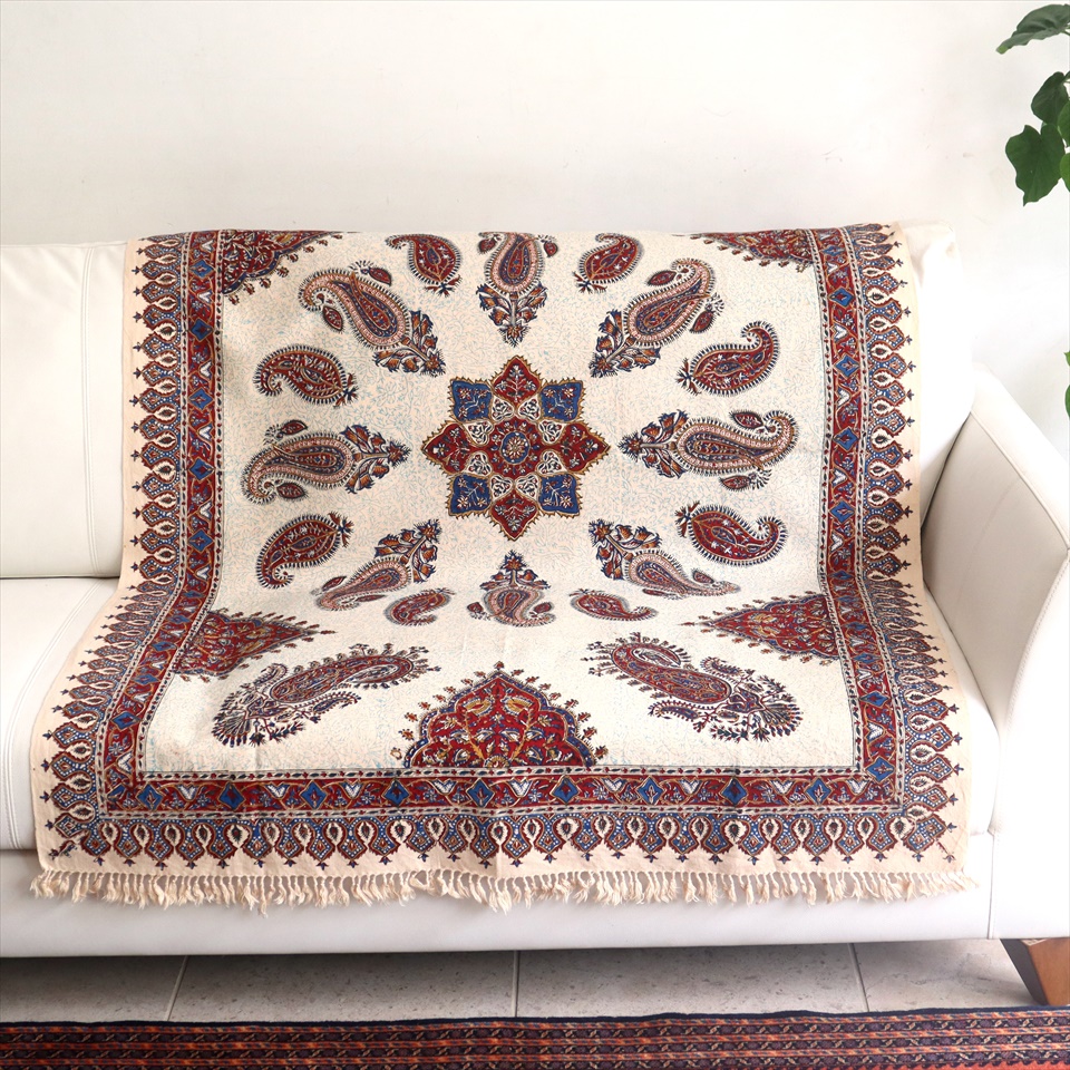 ペルシャ更紗・イラン手染め布/150x100cmサイズ ソファーカバー・タペストリー　アンバー系ペイズリー柄
